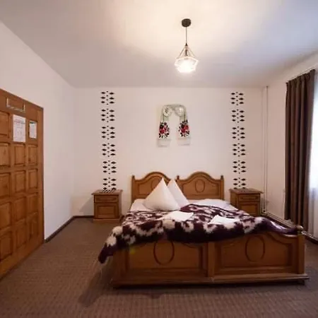 Homestay Pensiunea Casa Mariuca *