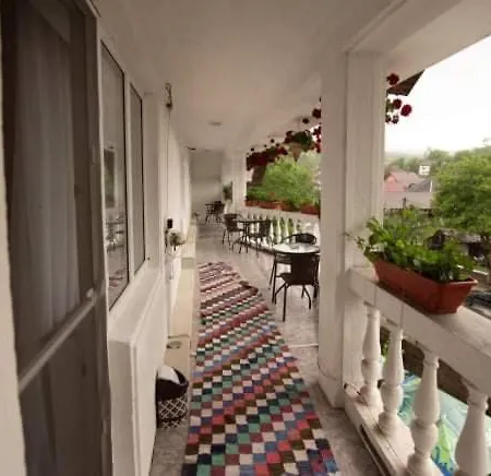 Pensiunea Casa Mariuca Homestay *