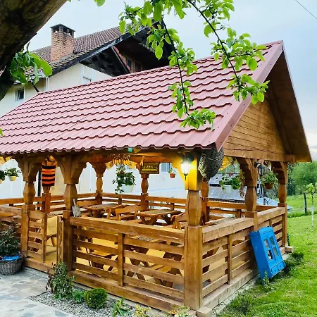 Homestay Pensiunea Casa Mariuca Valeni (Maramures)