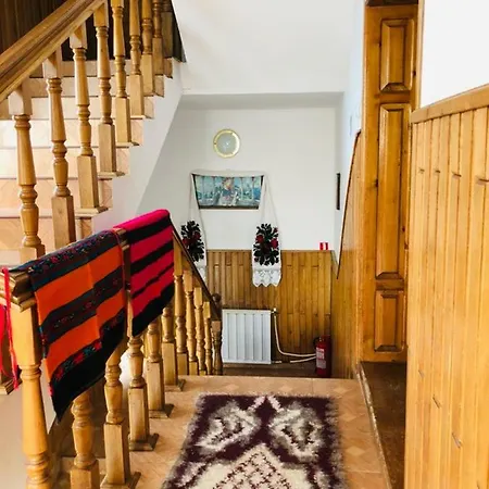 Pensiunea Casa Mariuca Gazde/Camere de închiriat *